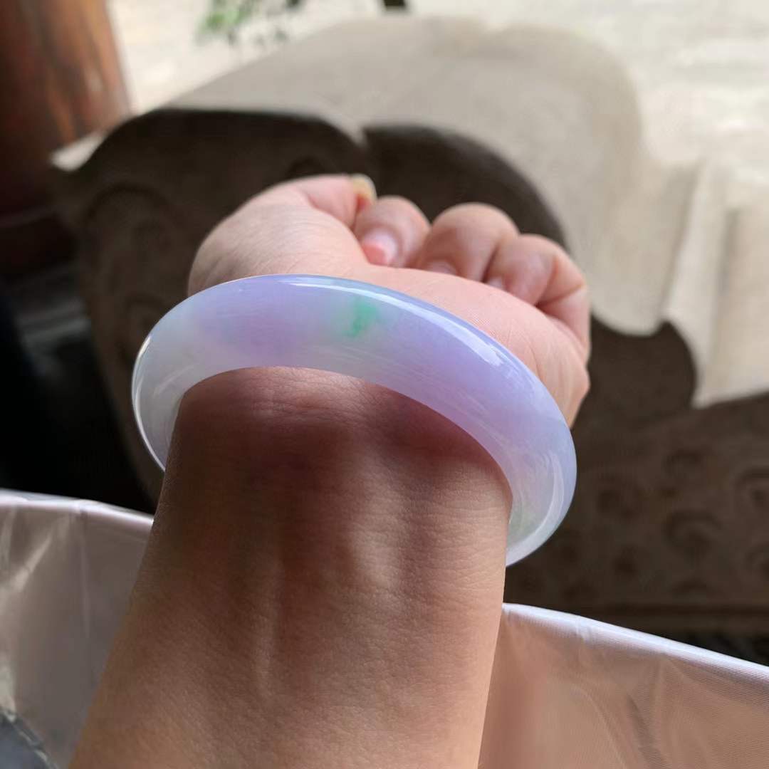 正圈冰春彩翡翠手镯