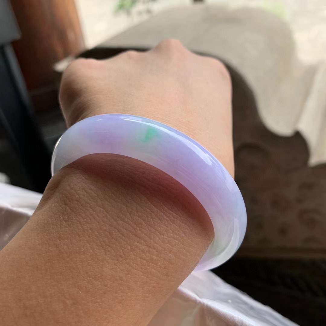 正圈冰春彩翡翠手镯
