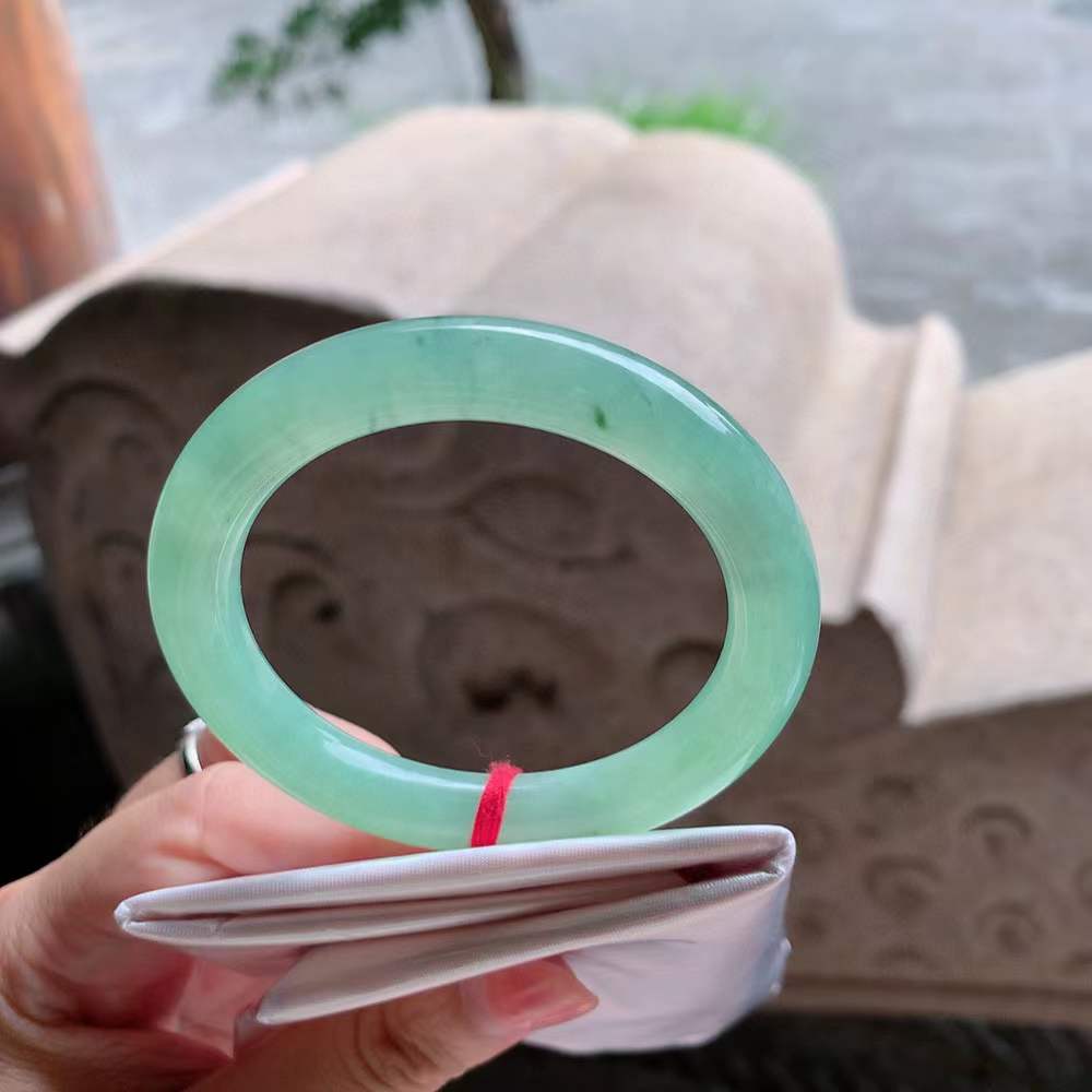 🍃圆条冰阳绿翡翠手镯