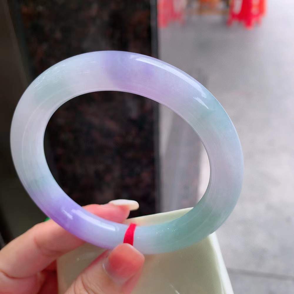 🍃圆条冰春彩翡翠手镯