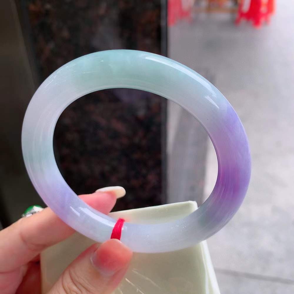 🍃圆条冰春彩翡翠手镯