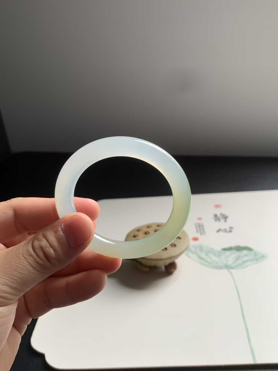 冰糖黄圆条翡翠手镯