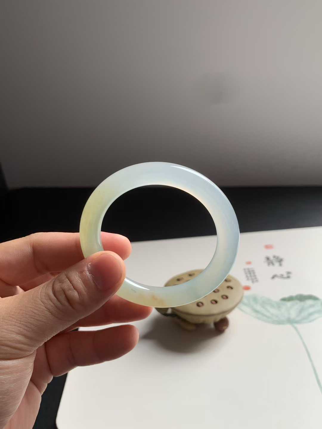 冰糖黄圆条翡翠手镯