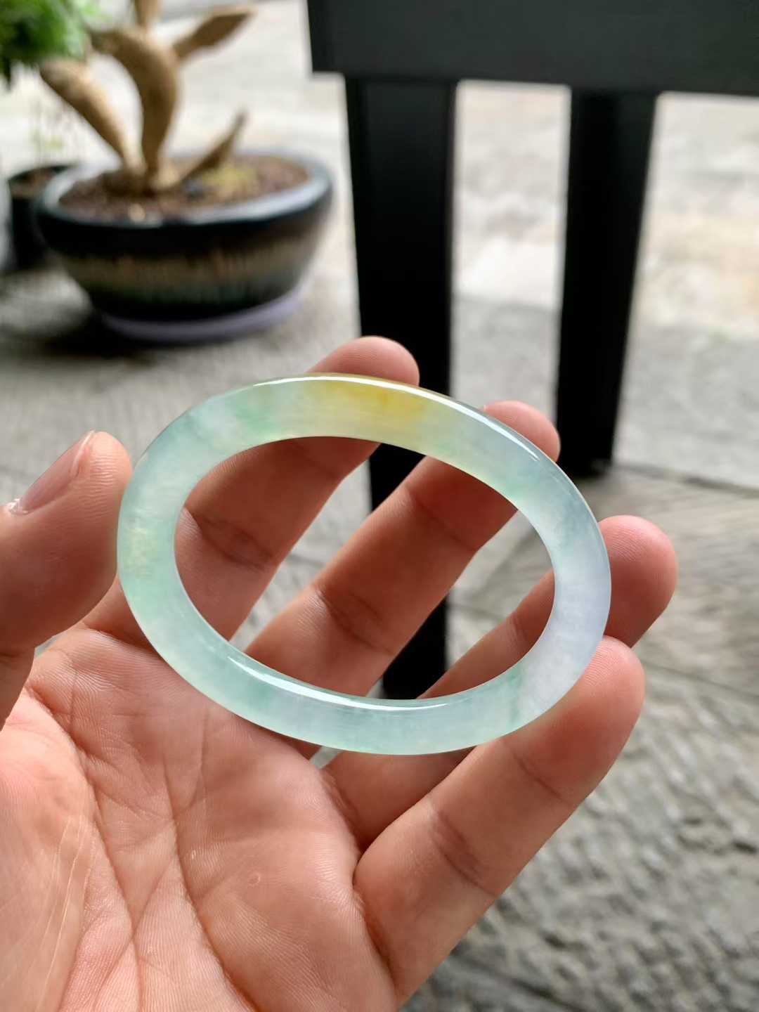 冰种黄加绿贵妃翡翠手镯~