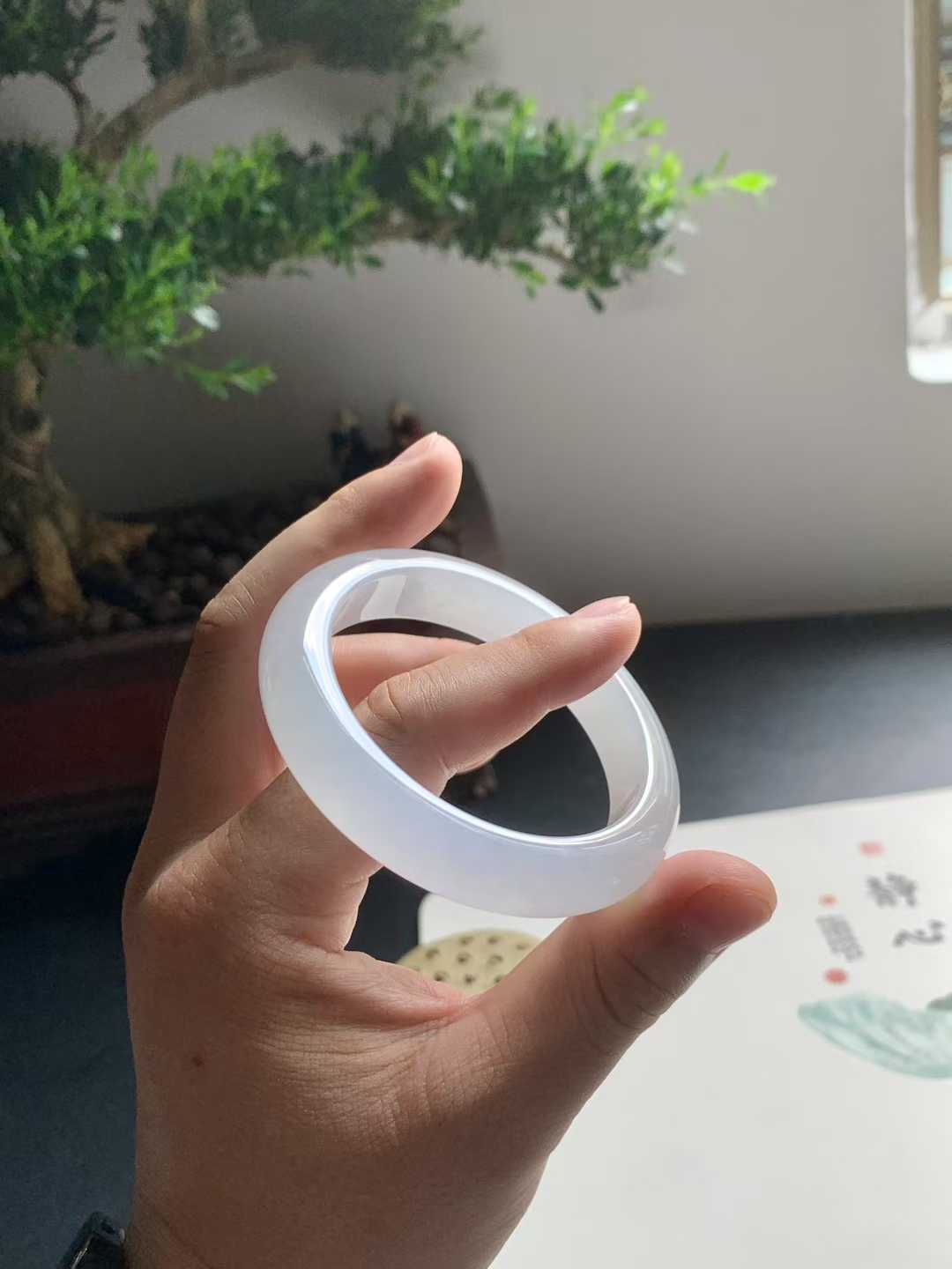 冰胶晴底正圈翡翠手镯