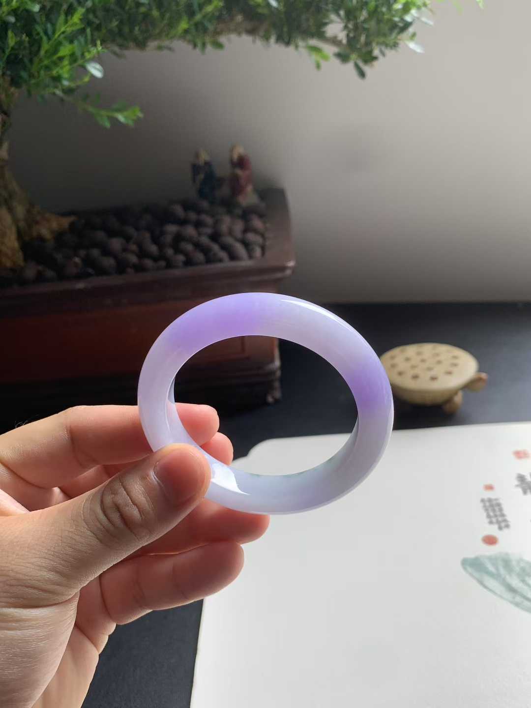 冰糯种紫罗兰正圈翡翠手镯