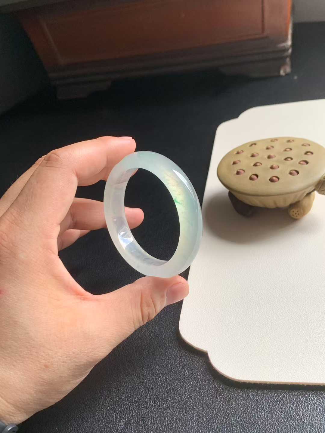 玻璃种金丝翠正圈翡翠手镯~