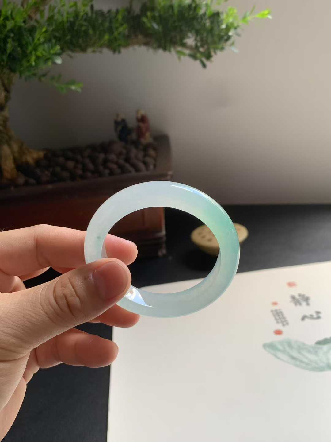 冰甜绿正圈翡翠手镯