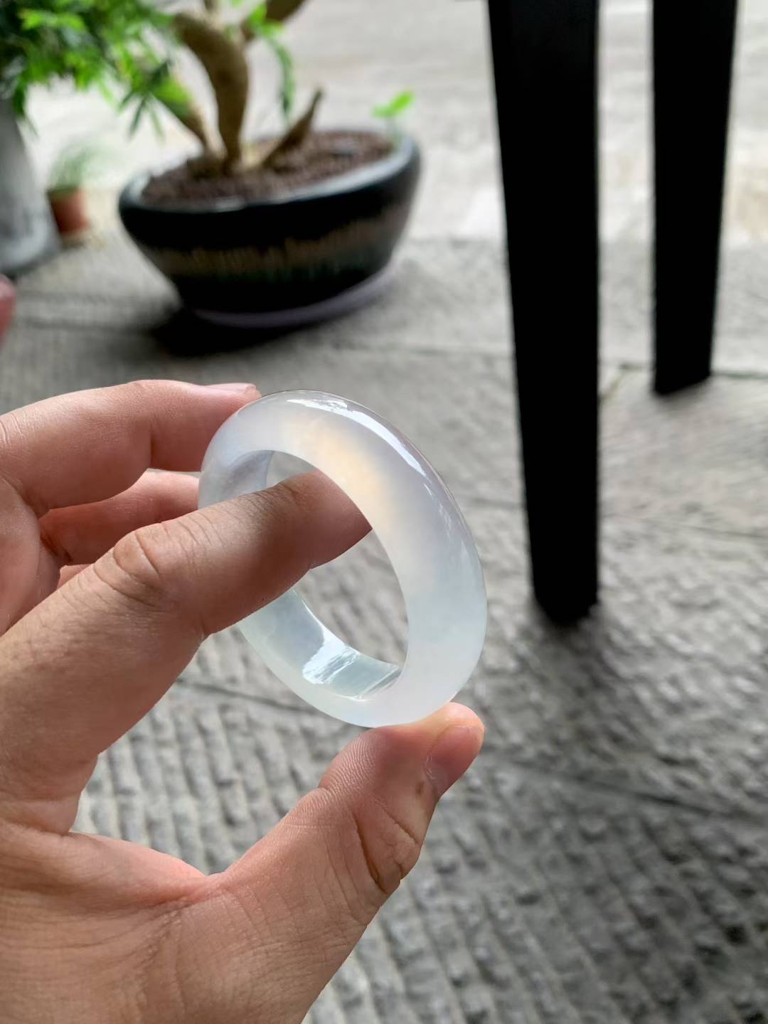 高冰底起光贵妃翡翠手镯
