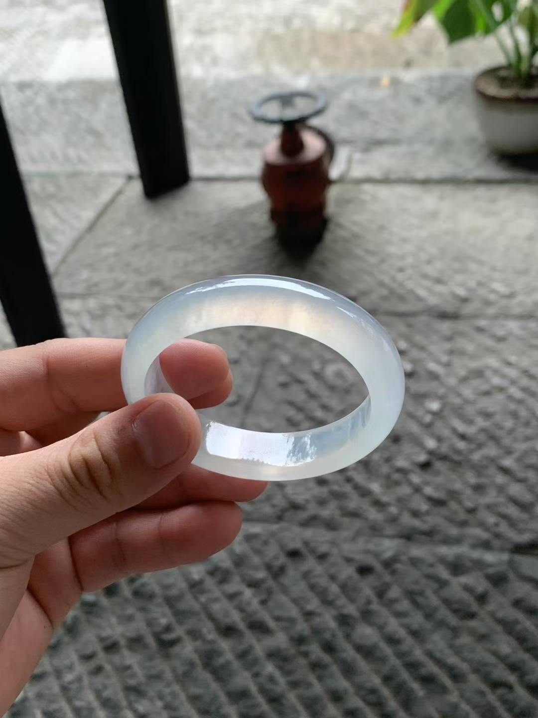 高冰底起光贵妃翡翠手镯