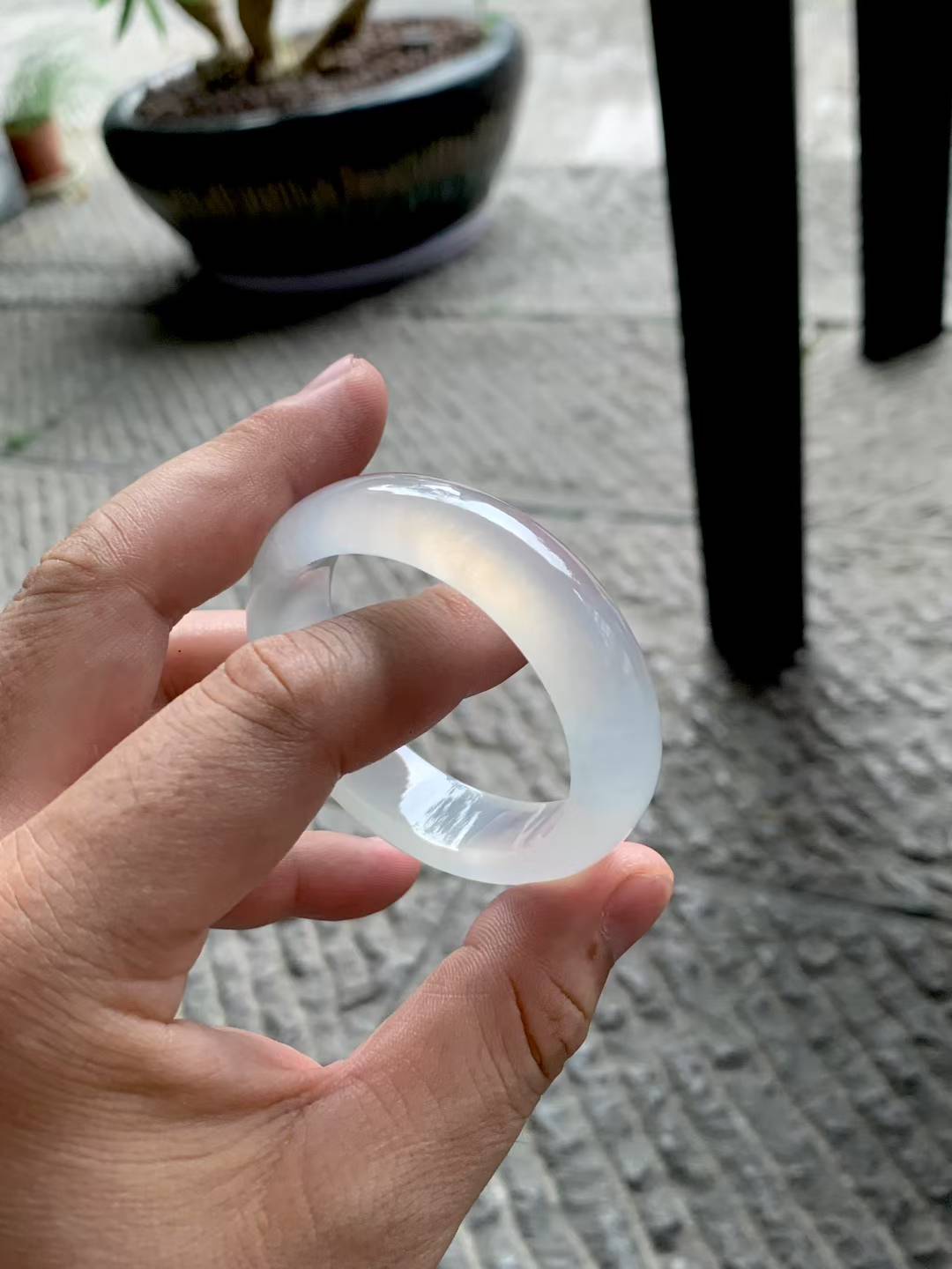 高冰底起光贵妃翡翠手镯