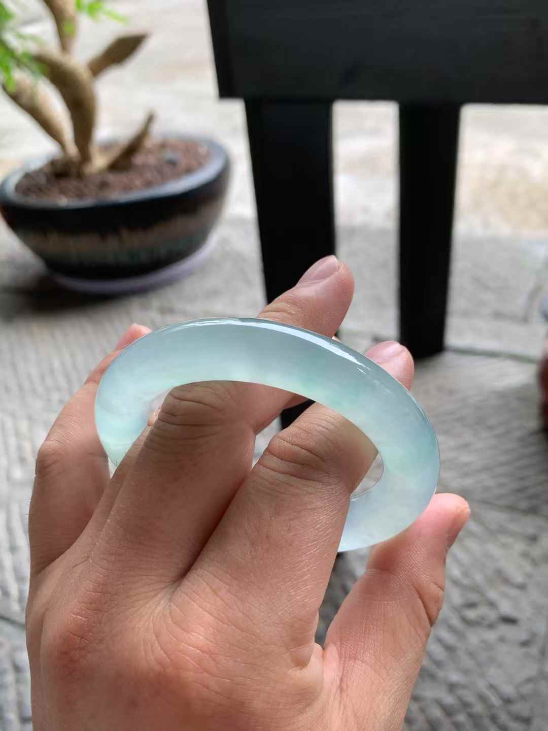 高冰种绿花圆条翡翠手镯