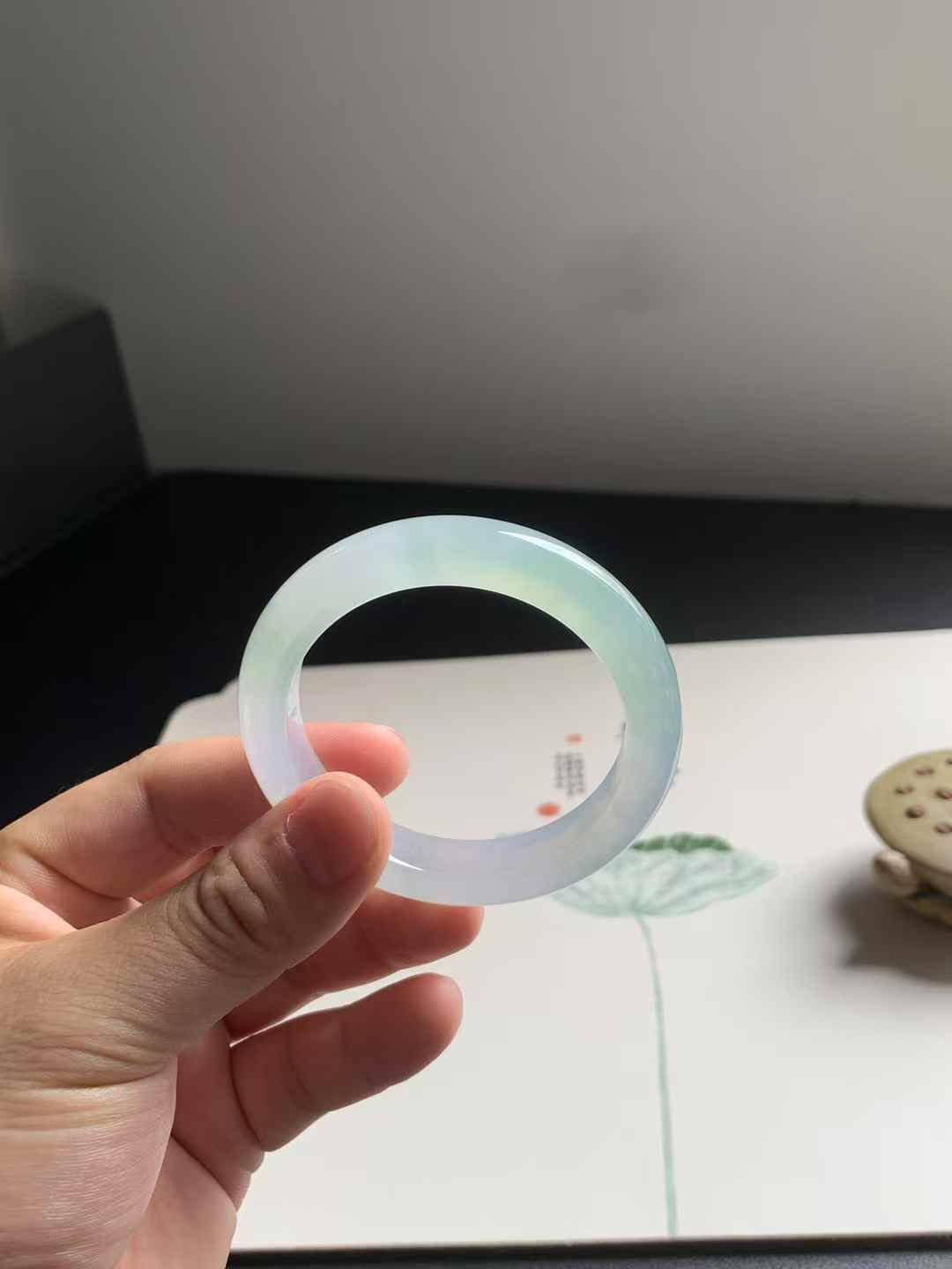冰种甜绿正圈翡翠手镯