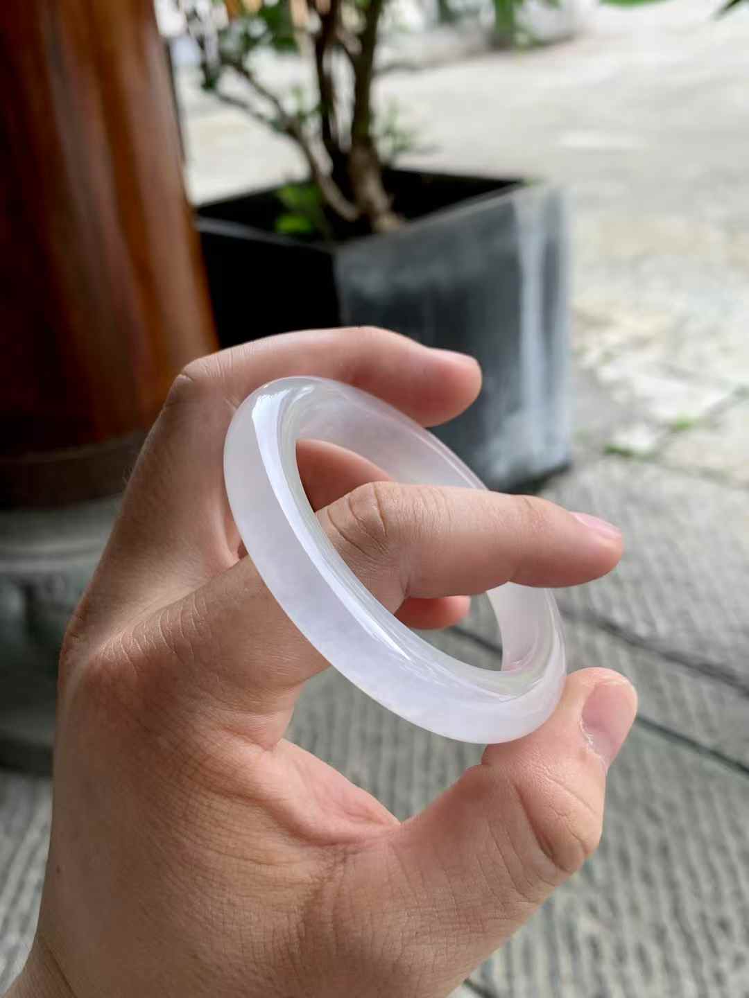 高冰底起光正圈翡翠手镯