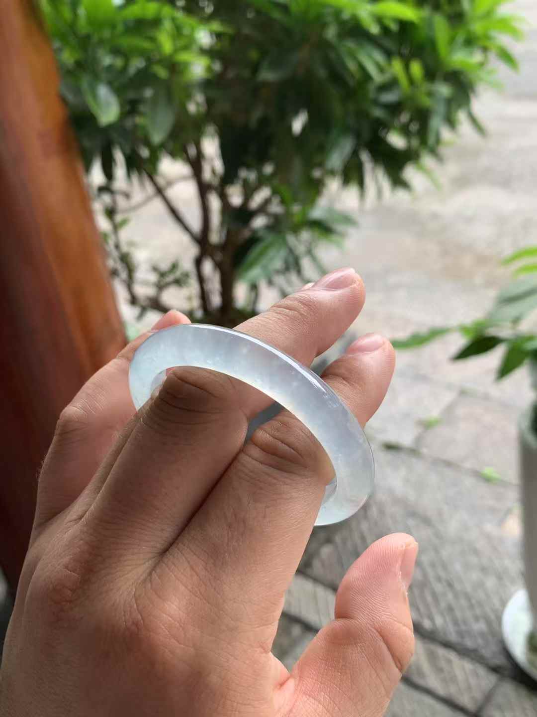 玻璃底起光冰蓝翡翠手镯