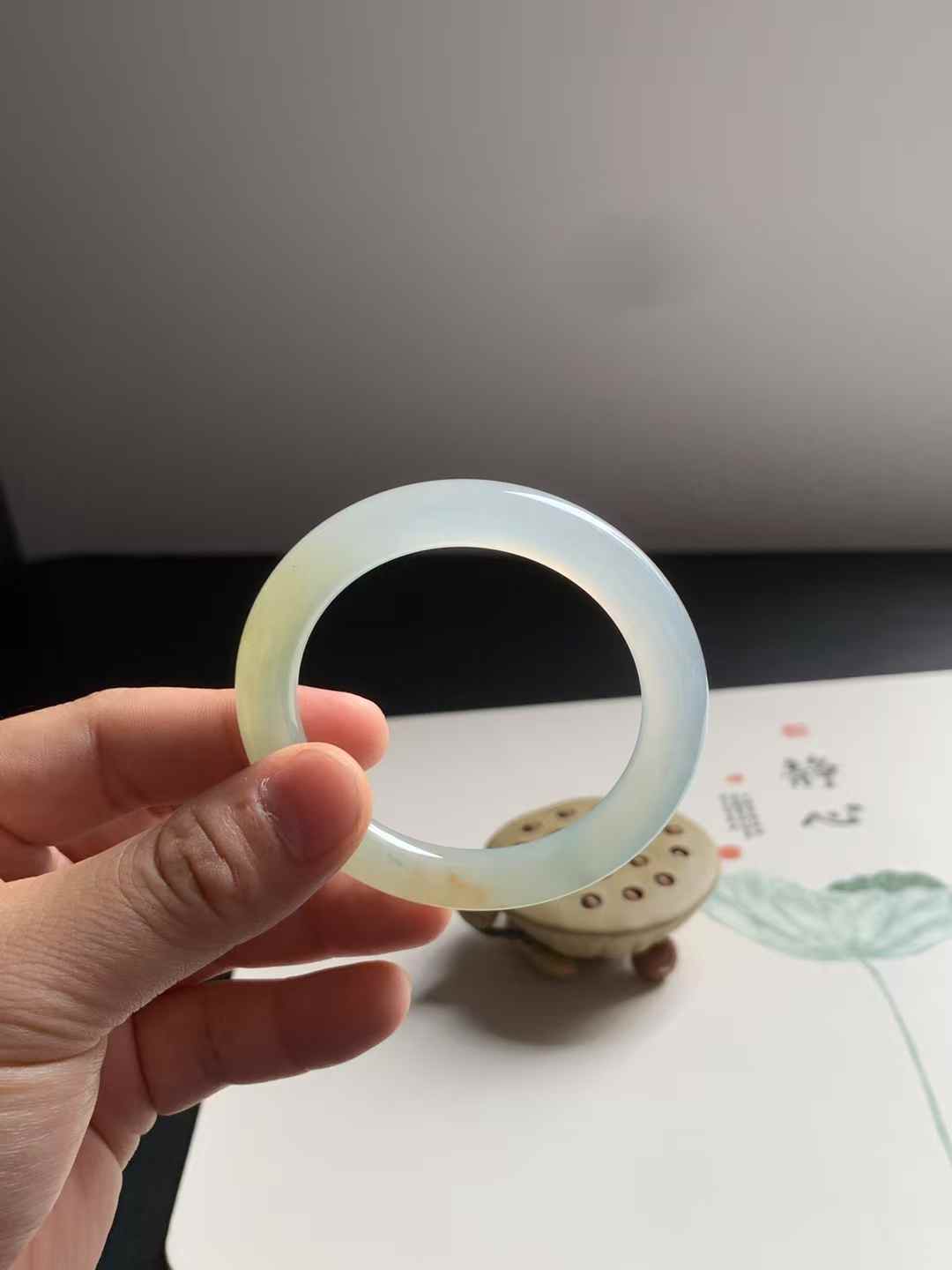 冰糖黄圆条翡翠手镯