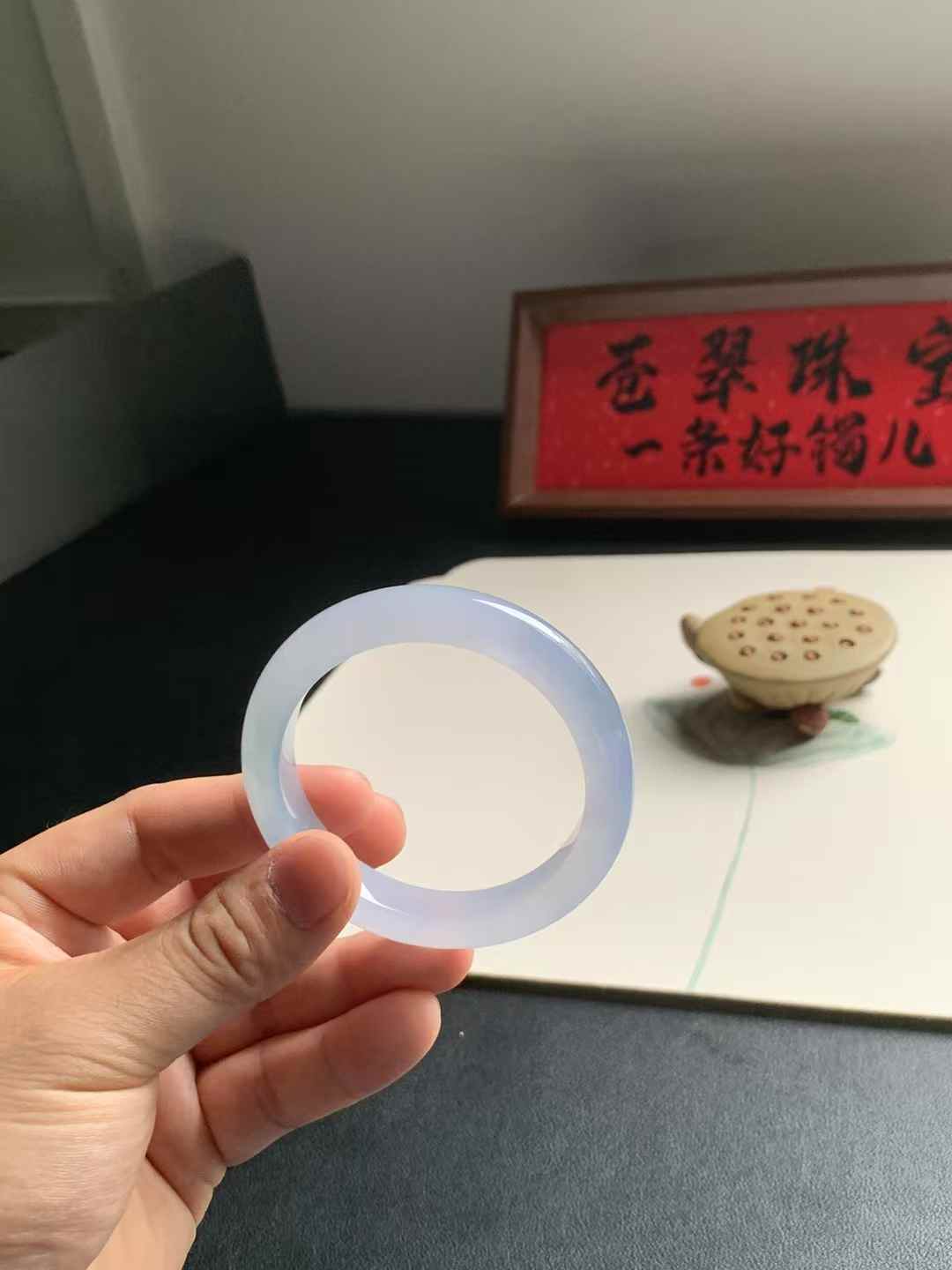 冰胶春彩正圈翡翠手镯~