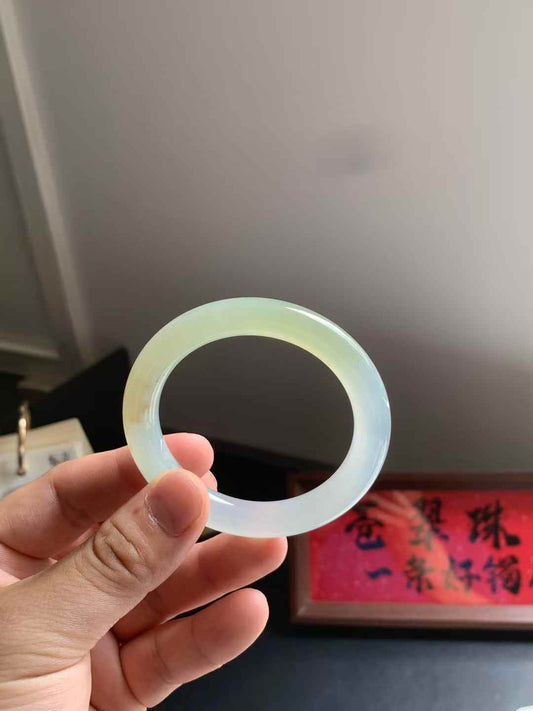 冰糖黄圆条翡翠手镯
