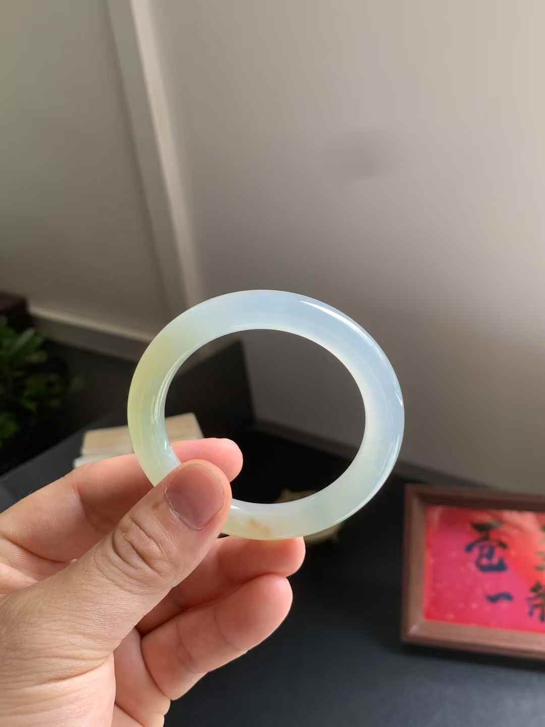 冰糖黄圆条翡翠手镯