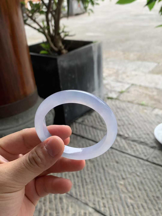 冰胶春彩正圈翡翠手镯