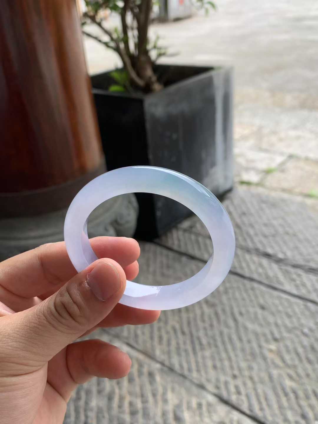 冰胶春彩正圈翡翠手镯