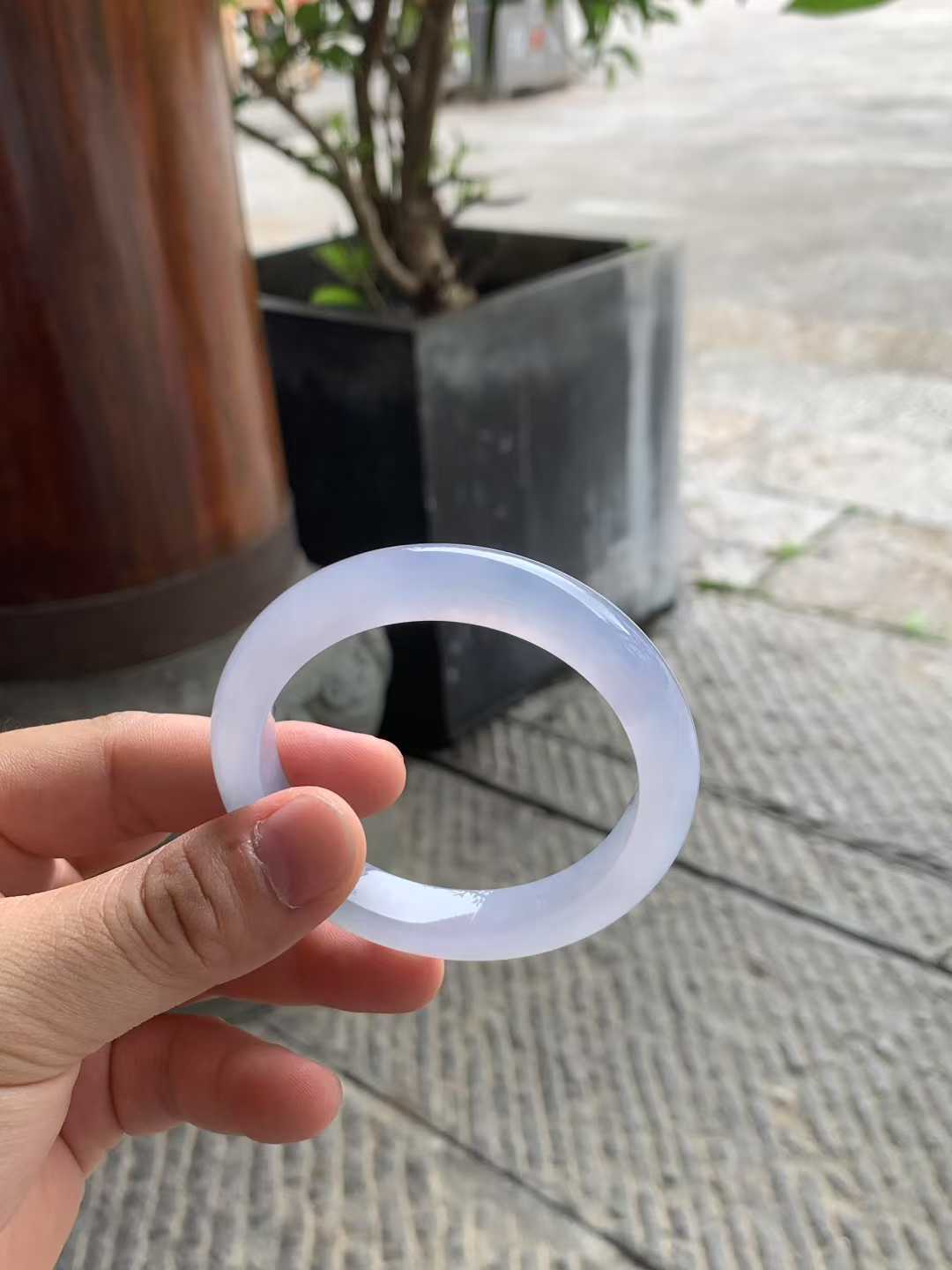 冰胶春彩正圈翡翠手镯
