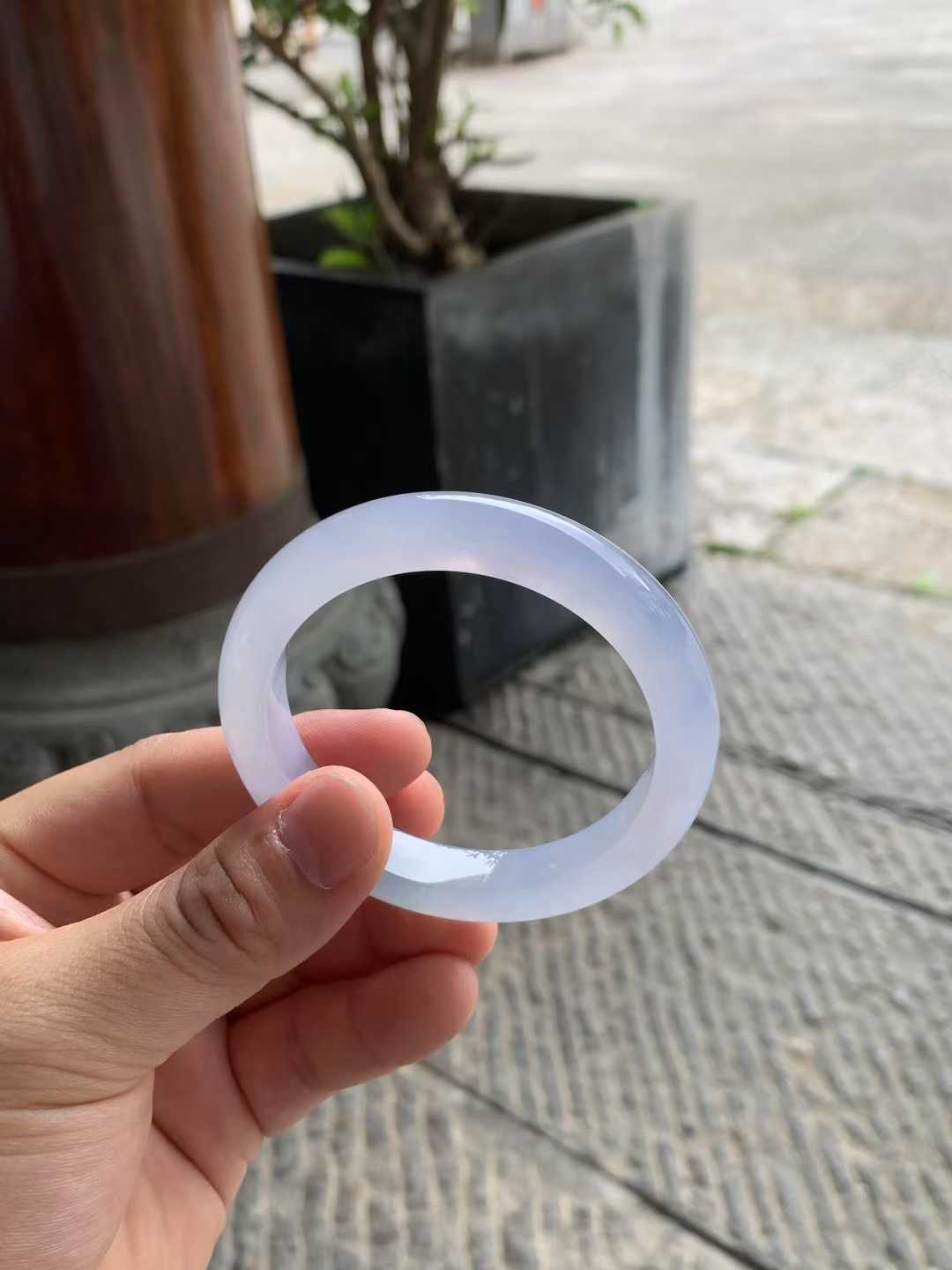 冰胶春彩正圈翡翠手镯