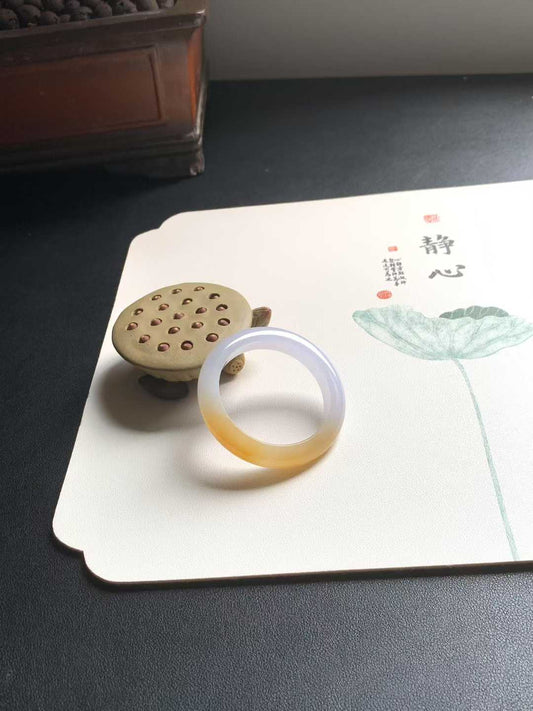 冰胶黄翡正圈翡翠手镯