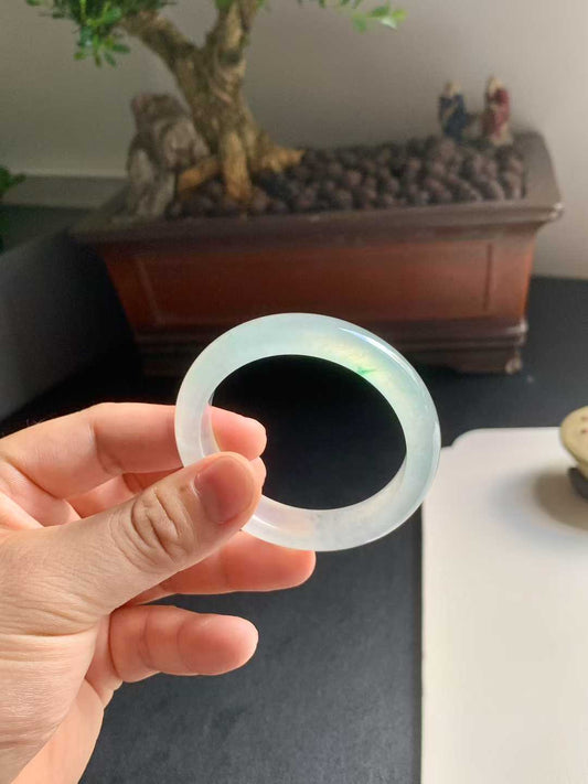 玻璃种金丝翠正圈翡翠手镯~