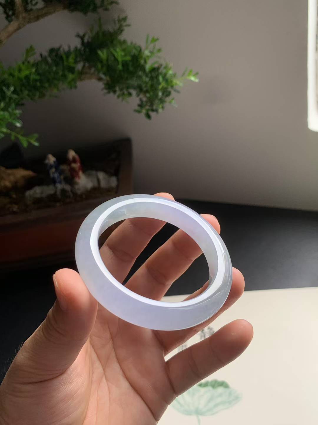 冰胶春彩正圈翡翠手镯