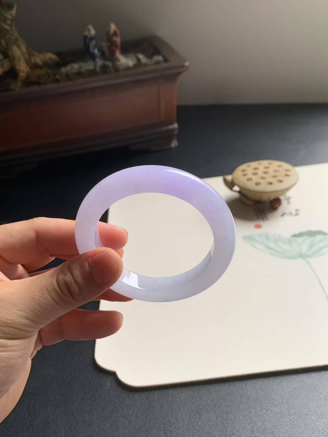 冰糯种紫罗兰正圈翡翠手镯