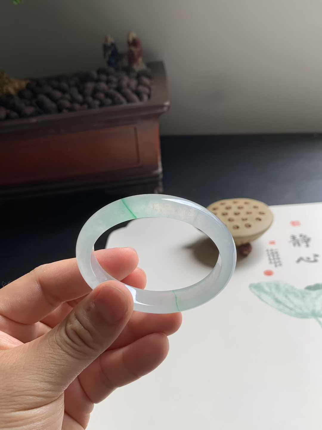 冰种金丝绿贵妃翡翠手镯