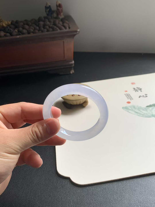 冰种粉紫正圈翡翠手镯