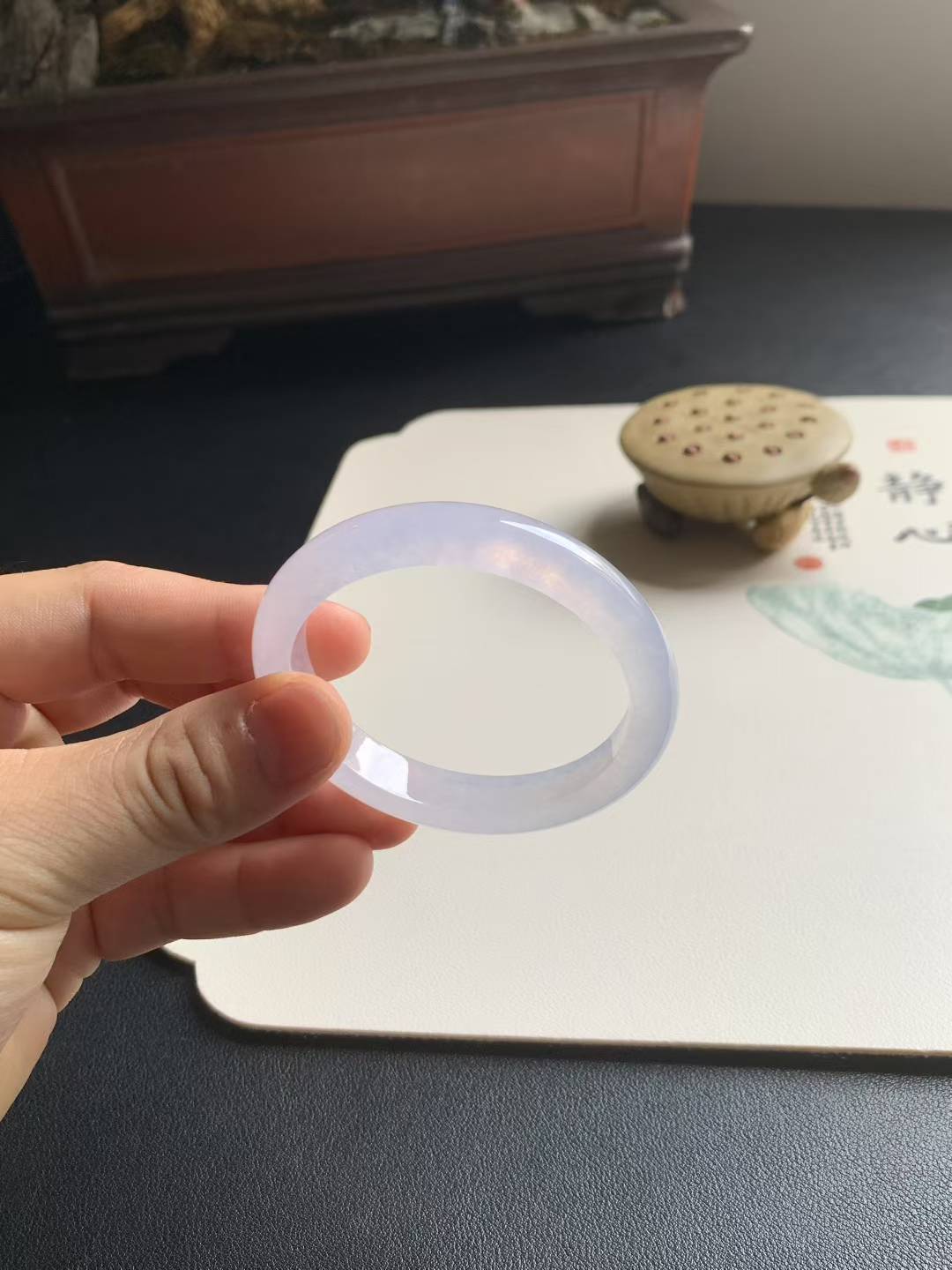 冰种粉紫贵妃翡翠手镯