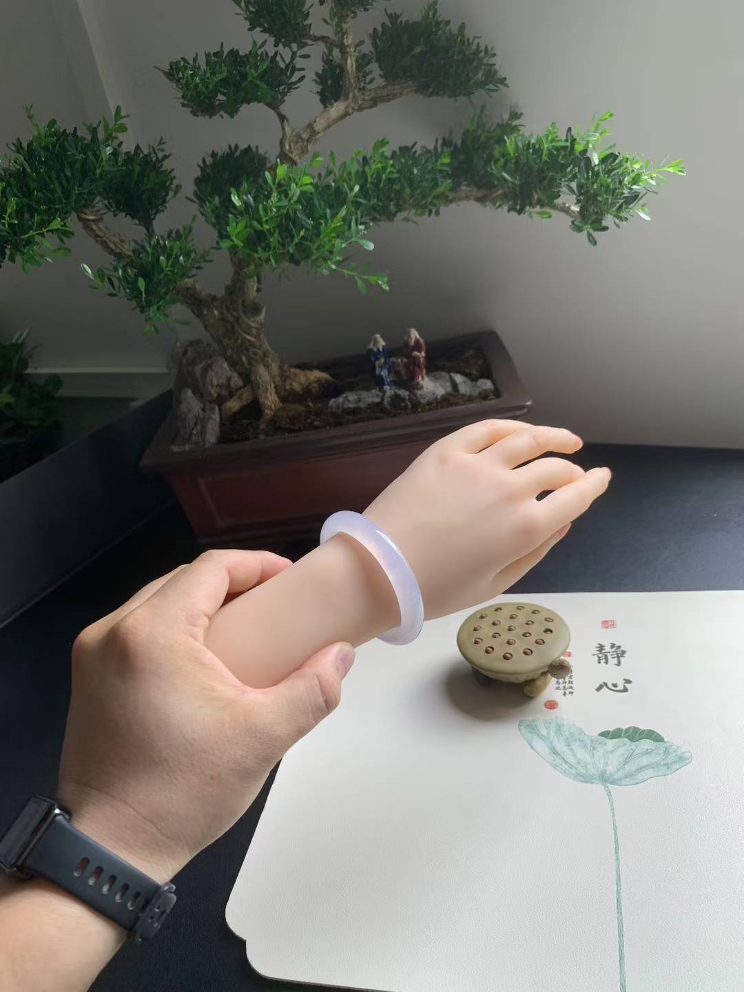 冰种粉紫贵妃翡翠手镯