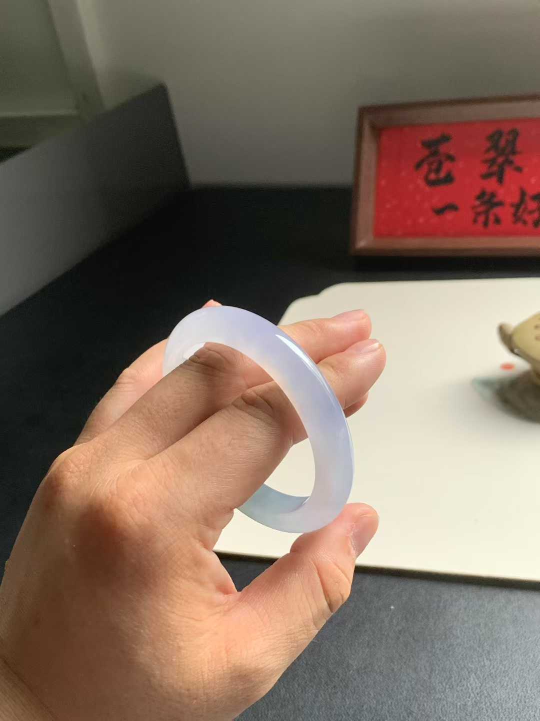 冰胶春彩正圈翡翠手镯