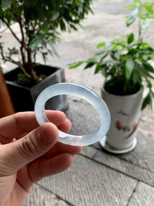 玻璃底起光冰蓝翡翠手镯