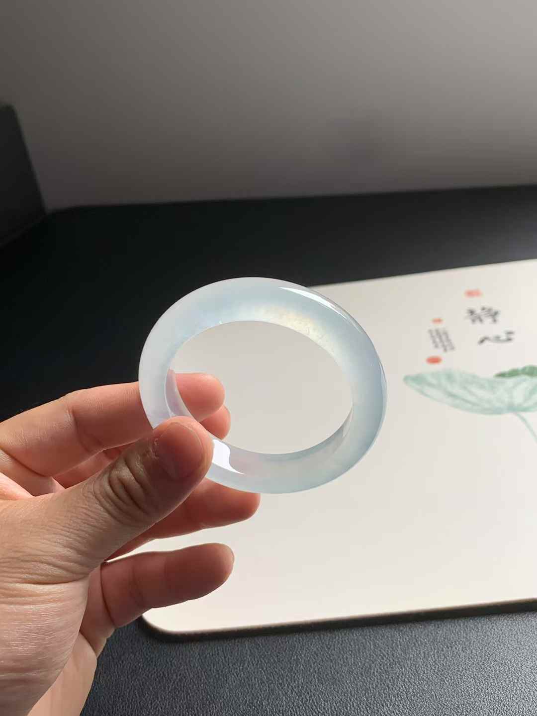 玻璃底起光正圈翡翠手镯