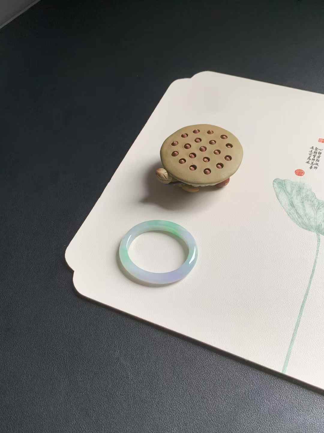 冰糯种春彩贵妃翡翠手镯