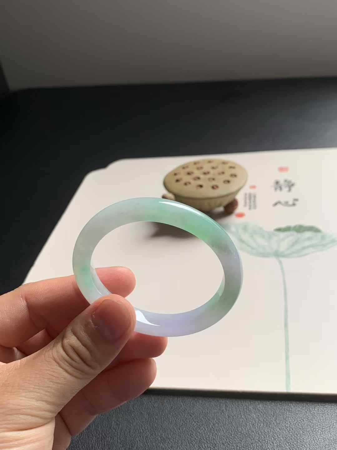 冰糯种春彩贵妃翡翠手镯