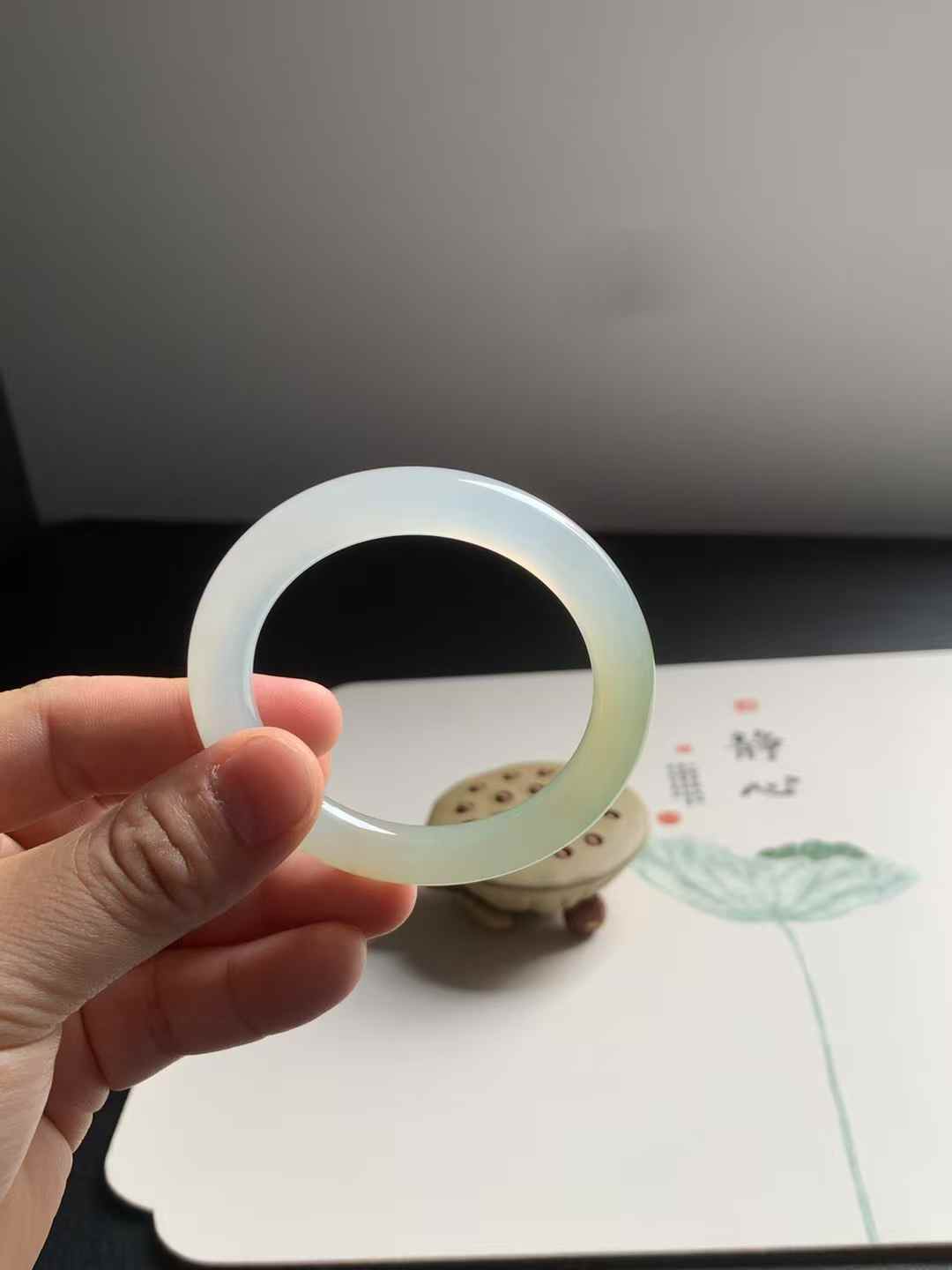 冰糖黄圆条翡翠手镯