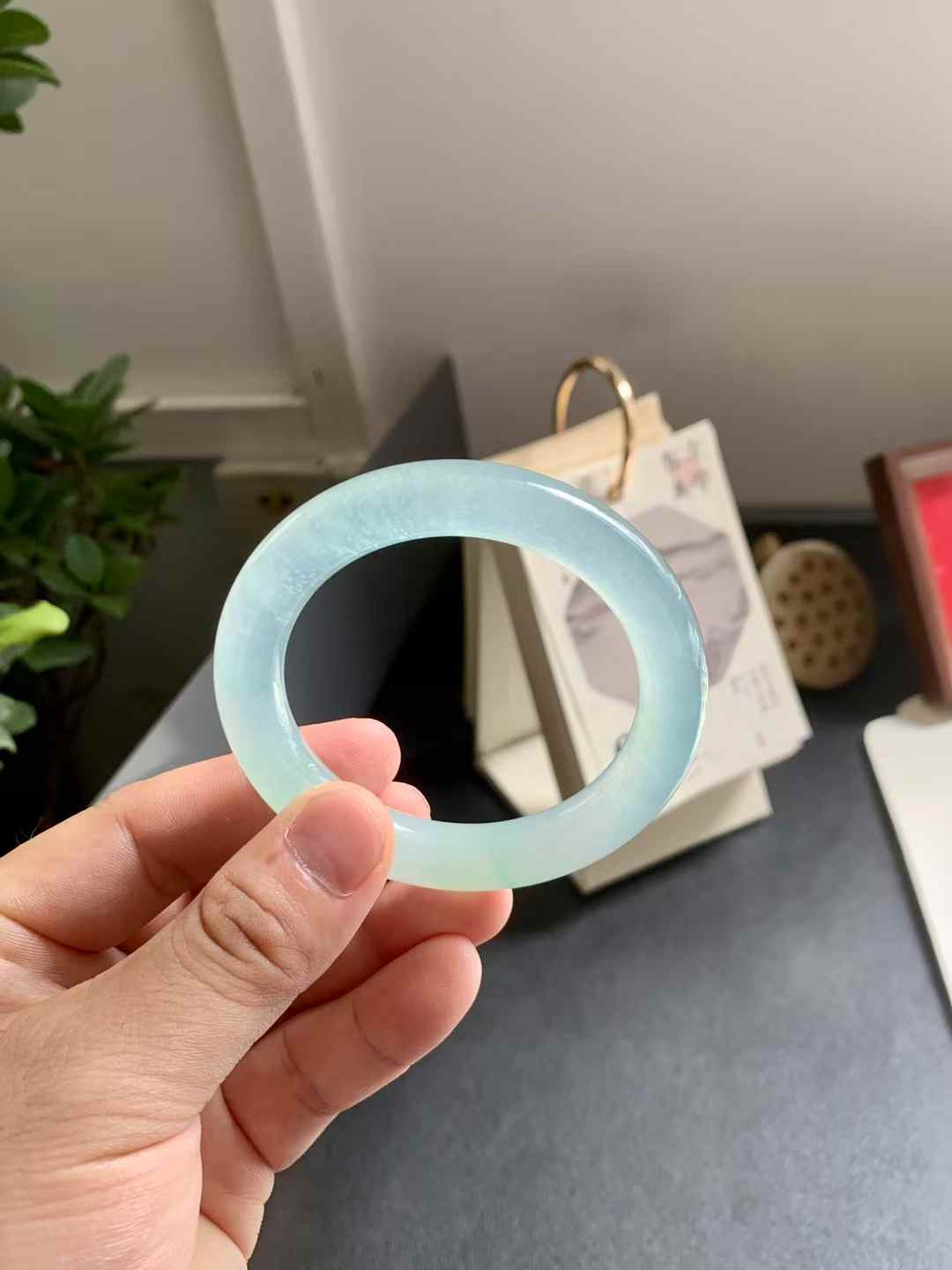 木那甜绿翡翠手镯