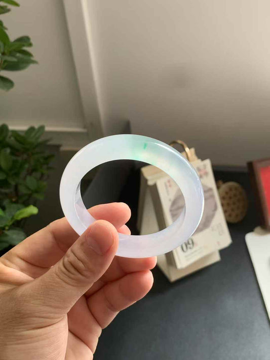 高冰种阳绿花正圈翡翠手镯