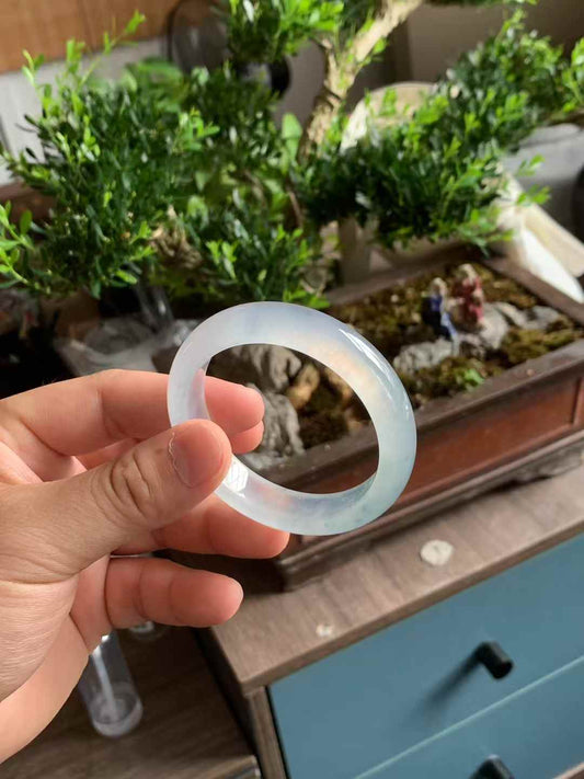 高冰底飘花正圈翡翠手镯